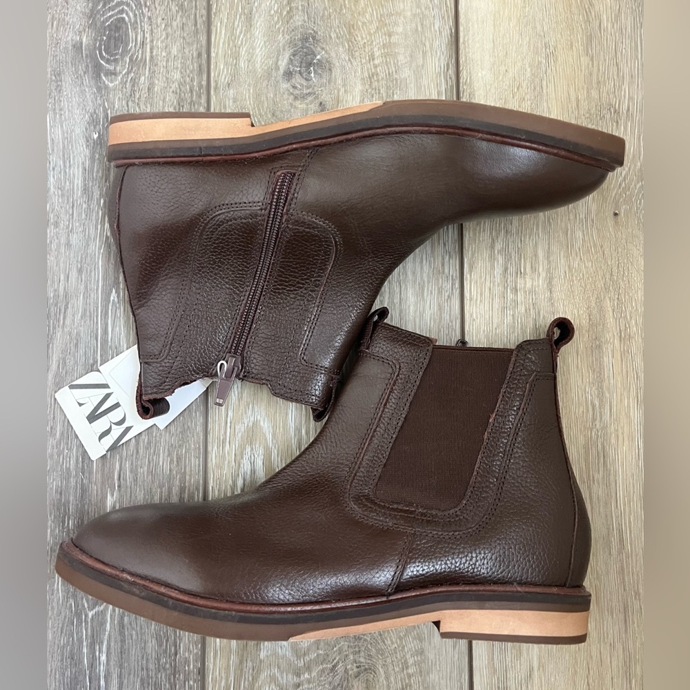 Zara kids leather ankle boot with elastic inserts size EU 38 (US kids 5.5/6)